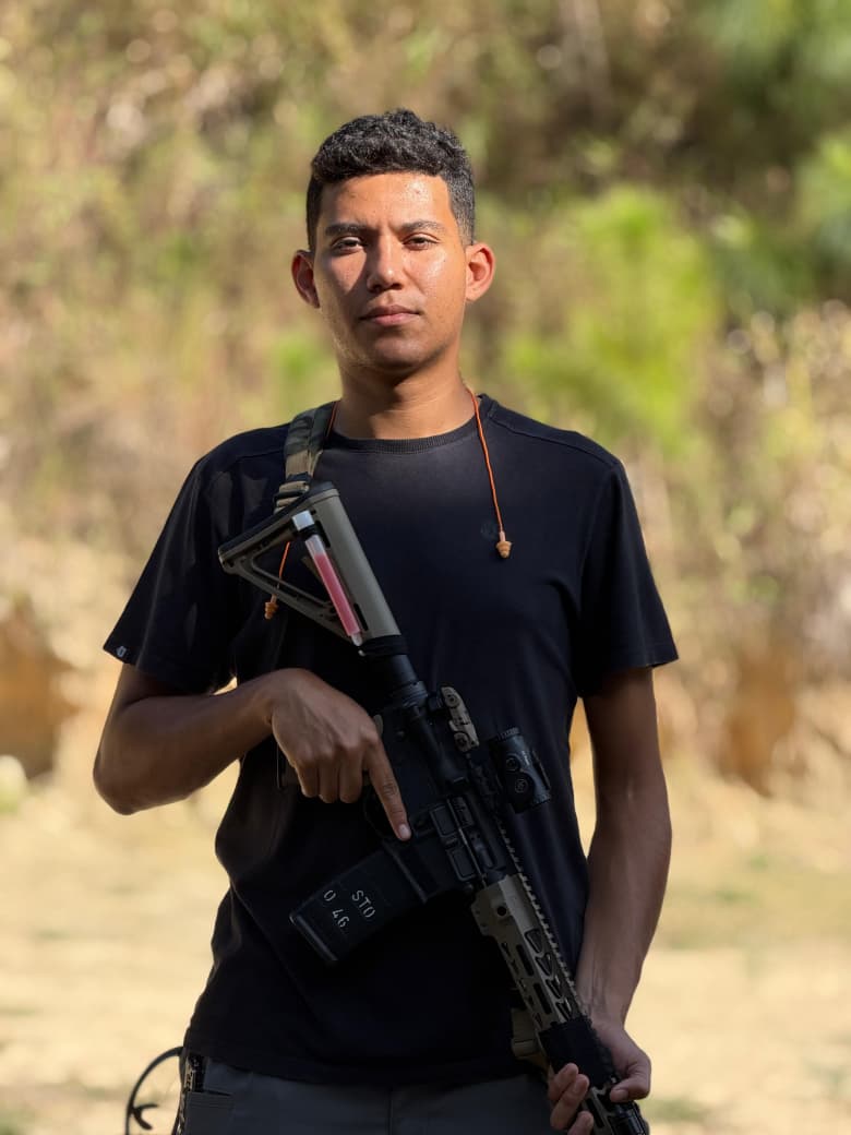 João Vitor Godoy — Instrutor de Tiro